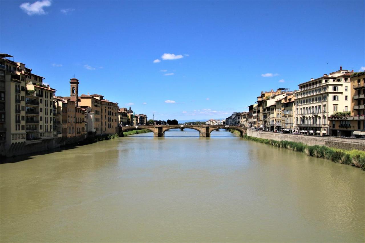 Historic Center Apartment - Next To The River, All Attractions - By LikehomeFirenze Bagian luar foto